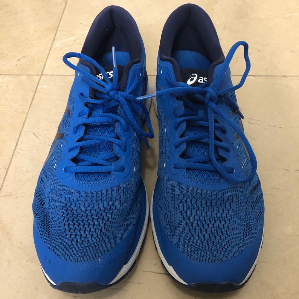 ASICS Gel-Kayano 24